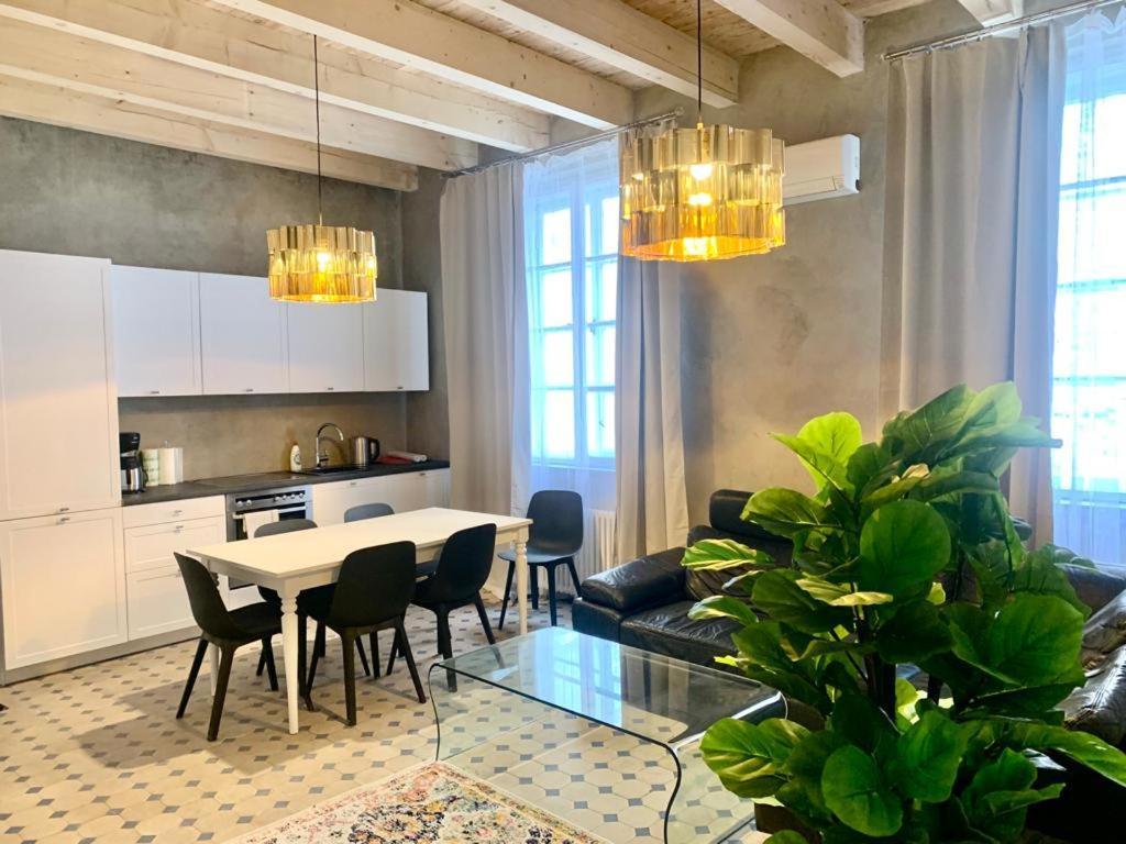 Florianska Deluxe Apartments With Air Condition คราคูฟ ภายนอก รูปภาพ